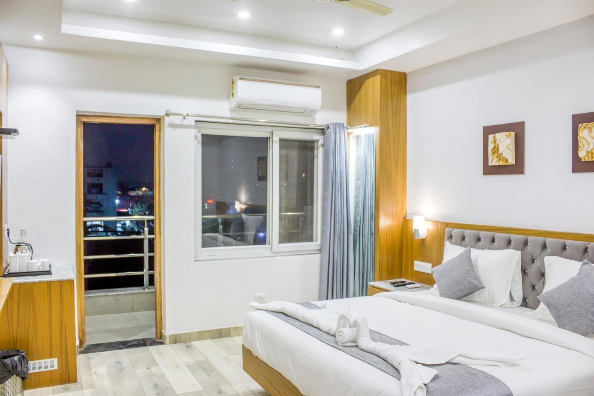 Zip By Spree Hotels Grand Legacy Prime 德拉敦 外观 照片