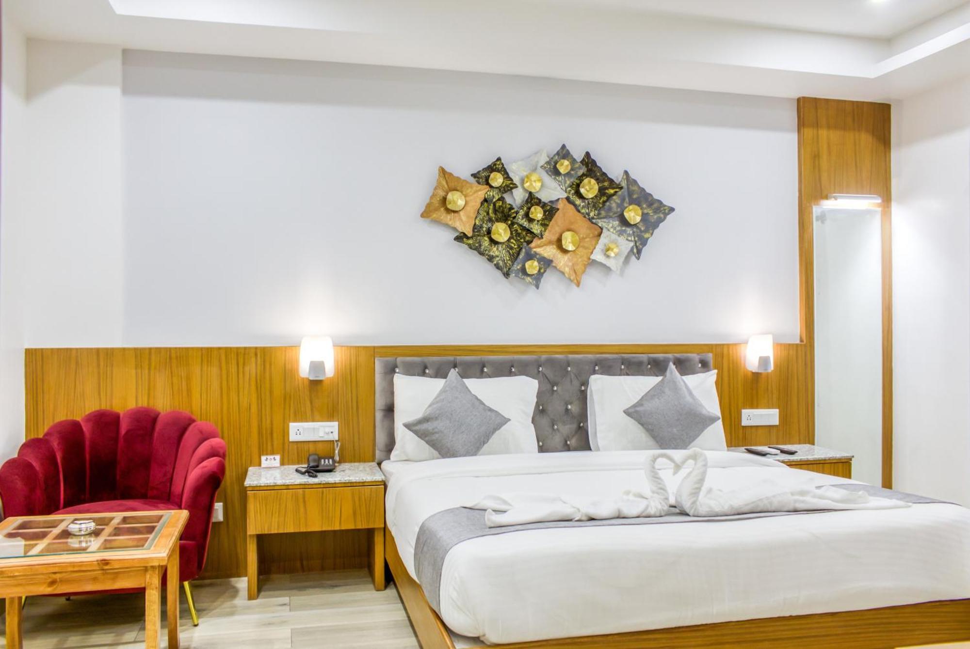Zip By Spree Hotels Grand Legacy Prime 德拉敦 外观 照片